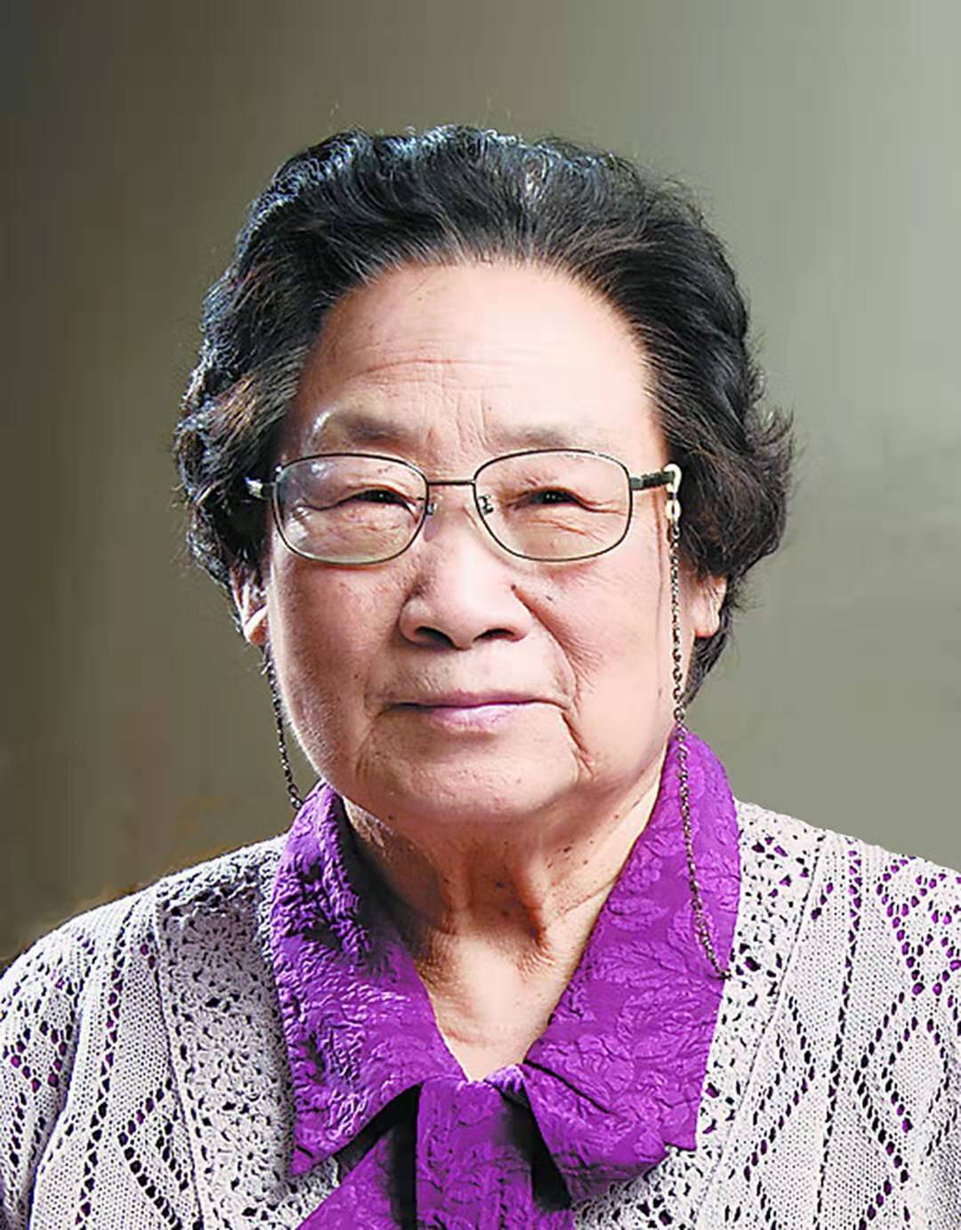 呦呦 